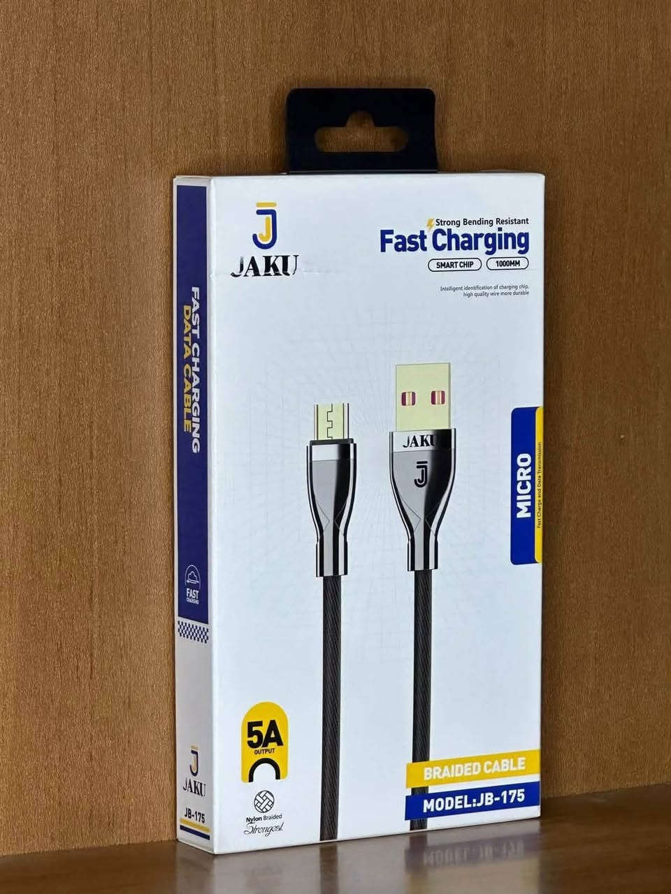 1.كيبل JAKU (JB-171) - بقدرة 67W
 المنفذ: Type-C to Type-C
 المميزات: قوة شحن تصل إلى 67W لشحن الهواتف والأجهزة الذكية بأقصى سرعة مع نقل بيانات متكامل وطول 1 متر

2.كيبل JAKU (JL-22) - بقدرة 60W
 المنفذ: Type-C to Type-C
 المميزات: يدعم الشحن السريع جداً بقدرة 60W، بطول 1 متر، مثالي للأجهزة الحديثة واللابتوبات التي تدعم منفذ Type-C.

3.سلسلة كيبلات القماش المقوى Braided (JB-174 & JB-175) - قدرة 5A
 المنافذ المتاحة:
 JB-174: USB to Micro
 JB-175: USB to Lightning / USB to Micro
 المميزات: خامة من القماش المقوى (Nylon Braided) المقاوم للثني والقطع، مزود بشريحة ذكية (Smart Chip) لحماية أجهزتك أثناء الشحن السريع بقدرة 5A وبطول 1 متر

4.سلسلة كيبلات JAKU (JB-183) - قدرة 6A فائقة السرعة
 المنافذ المتاحة:
 Type-C (USB to Type-C)
 Lightning (USB to Lightning لأجهزة الآيفون)
 Micro (USB to Micro-USB)
 المميزات: شحن فائق السرعة بقدرة 6A، تصميم عصري متين ومقاوم للقطع، مع نقل آمن للبيانات

5. كيبل JAKU (JB-185) - قدرة 5A
 المنفذ: USB to Lightning
 المميزات: شحن سريع بقدرة 5A High Power، متين جداً بطول 1 متر ومناسب لجميع أجهزة الآيفون.
6. كيبل JAKU Inspiro (JB-172) - قدرة 2.4A
 المنفذ: USB to Lightning
 المميزات: تصميم مرن ضد الكسور (Anti-fracture)، شحن آمن وسريع بقدرة 2.4A وطول 1 متر.
📞 للطلب والاستفسار: ***********
📍 العنوان: الناصرية - قضاء الدواية - مول عيون الرشا (بجانب دار اليمن)
تتوفر خدمة التوصيل
