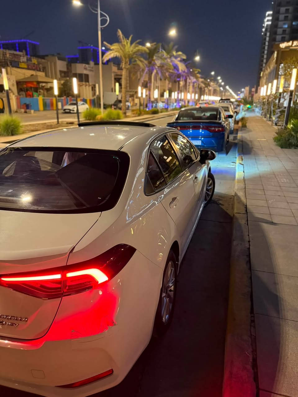 كورلا 2024 هايبرد فول مواصفات كشن كهرباء✅
ممشى السيارة :٢٠ الف كيلو فقط ☑️

كفالة عامة بيها فقط شكم رصعة بسيطات مسحوبات pdr‼️

مواصفات :
فتحة سقف
كشن كهرباء ⚡️
داخل احمر جلد♥️
رادار امامي☑️
كامرة خلفية📷
شاشة جبيرة🖥️
تحكم ستيرن 
أوتو هولد بصمة 
هايند بريك بصمة🫆

السيارة بحالة الوكالة مناقصها شي ✅
هزة جديدة بهذا شهر✅
بأسمي تحويل ثاني يوم✅
السعر:152 بيها مجال بسيط ‼️☑️
مكان السيارة بغداد ظهر مستشفى اليرموك🏠
للتواصل : *********** متوفر واتساب
