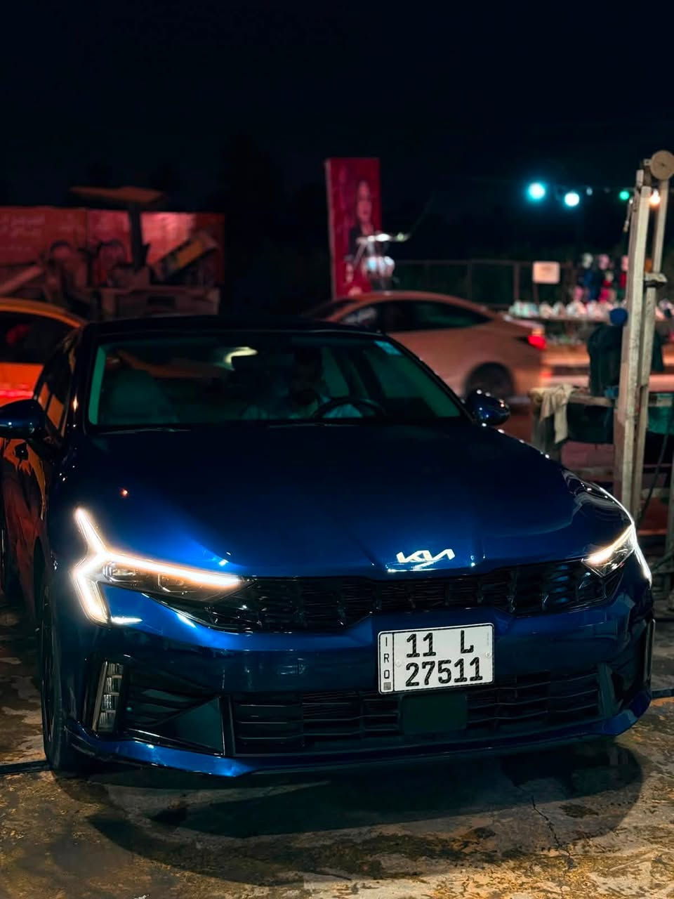 السلام عليكم
K5 2024 
مكينة 2500 كير 8 نمر 
فول مواصفات عدا تبريد الكشنات 
حساسات امامي خلفي 
كامرة خلفية ٣ وضعيات 
٤ وضعيات قيادة
خزن كشنات 
نظام حسابات يعني كل حساب اله وضعيه الكشن والمرايات والتبريد تتغير حسب الحساب 
المري تنزل ويه الR 
بانوراما 
وبعد هوايه مواصفات 
السيارة خليجيه مكفوله من الصبغ بيها فقط بارد وpdr 
السيارة مغلفة ppf يم NVN 
الجام مغلف عازل حراري 
الارضيات مغلفة جلد 
والكشنات مغلفه جلد 
السيارة ماشيه ٥٥ الف كيلو قابل للزيادة
السعر 22,500$ وبيها مجال بسيط
مكاني بغداد
***********
