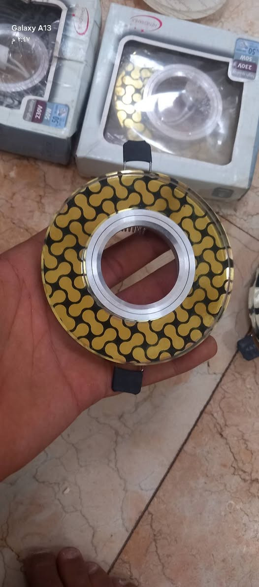 يوجد اكثر من 80 قطعة من قواعد او اطار مصابيح سبوتلايت دائري مزغرف بعدة اشكال 

سعر القطعه 1000 

سعر الكل القطع على 500

للتواصل ***********

ملاحظه 👈🏻 العدد اكثر من 80 قطعة

نص مكتوب في الصور:
- Galaxy A13
- ٢:٤٦ م
- ٢:٤٧ م