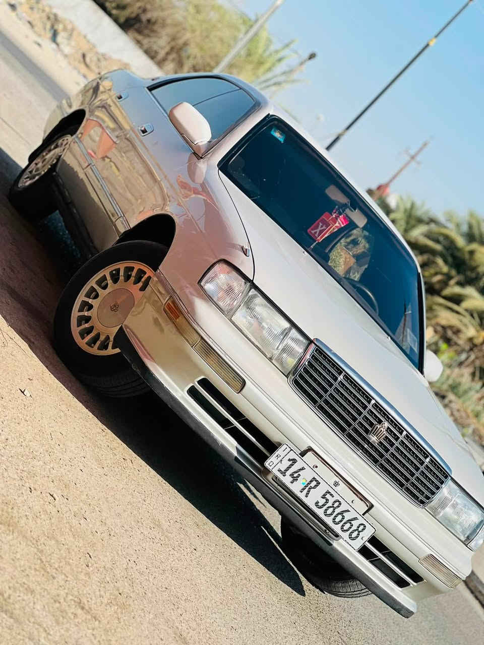 السلام عليكم بطة مديل 1993 منفصل
رقم بصرة انكليزي بسمي مداور ثاني يوم سيارة مكفولة كفالة عامة مايحتاج اشرح بلمنشور مال جناي  والصور تحكم وشرط تجي تشوفة اذا مو احلة من الصور تاخذهة بلاش السعر 85 
عنواني السماوة قظاء الرميثة ***********
