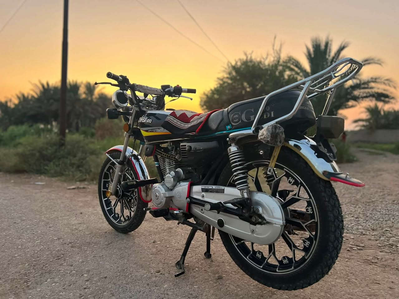 سلام عليكم دراجه نامه برو موديل 25محرك 200كفاله عامه من الشخط شلعه نار معدل 120وفوك محرك اسبانه ما ممدود علي زوج تايرات جدد دشبول شاشه شغال السعر 700بيه مجال شي بسيط حك الجيه مكاني ديالى منصوريه دلي عباس الاستفسار :***********
