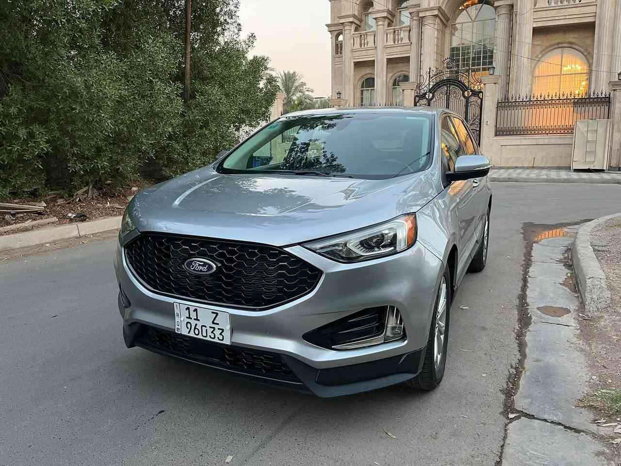 ايدج تيتانيوم • ٢٠٢٤ • بدون صبغ