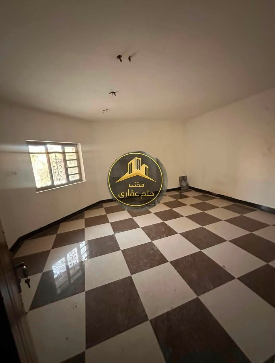 🏠 للإيجار | السيدية

شقة طابق أول – معزولة عزل تام
📍 الموقع: السيدية – مربع تبوك

تفاصيل الشقة:
• غرفتين نوم
• صالة
• مطبخ
• خدمات

✨ شقة مناسبة للسكن العائلي، بموقع هادئ ومميز.

بدل الايجار : 650 ألف دينار عراقي

📌 متوفر لدى مكتب حلم عقاري

📞 للتواصل والاستفسار:
***********
