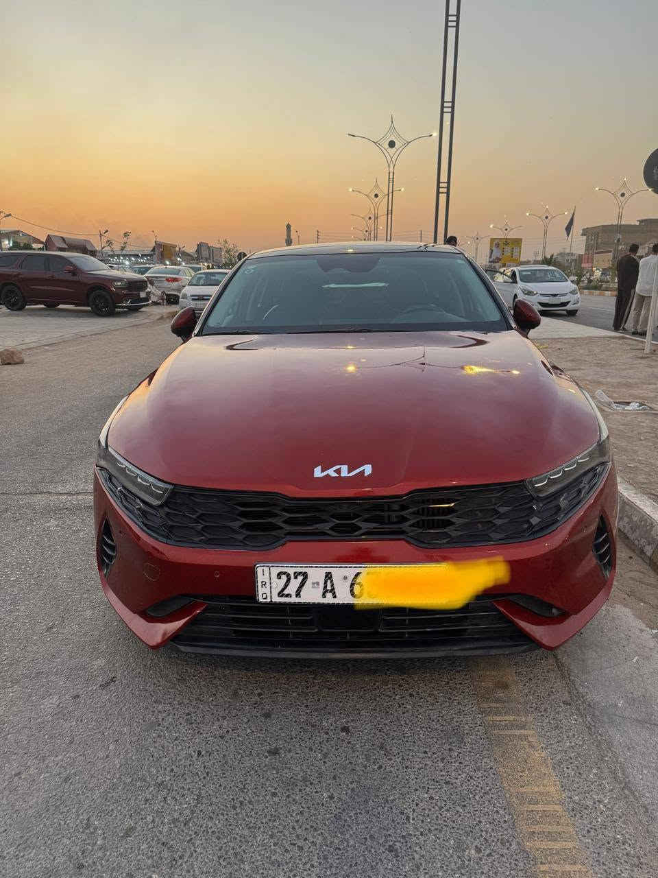 يالله السلام عليكم للبيع  K5 موديل 2024
فئه EX على فئه بالمواصفات فول للاخير 
الموصفات 
ماشيه 45الف حقيقي
_كشنات كهربائيه 2
كشنات تدفهه تبريد
 ستيرن تدفه 
-رادار 360 
_كراسي خزن ميموري
-نقطه عمليا
-توقف ذاتي عند الاقتراب امامي وخلفي 
قياده ذاتيه
تحديد مسار 
مثبت سرعه 
اربع انظمه قياده
سماعات صوت بيوس 
حساسات امامي خلفي
كامرا دوارا قطعتين
بنوراما 
اتو هولد 
سايد بريك بصمه 
ترحيب عند الاقتراب
دخول ذكي 
صندوق ذكي متحسس 
بصمه تشغيل
نظام توازن ذكي 
رادار امامي وخلفي وجانبي
تبريد قطعتين 
تبريد منفصل 
شاشه تبريد بيانو
لايت اربع عدسات مو تلاثه 
داخل لونين اوف وايت 
مكينه 1600 تيربو 
السياره عليها ادامه كامله جاهزه على ن نفسه معمر    كما موضع بالصور 
ت

السعر
وبيها مجال 
مكان سياره ذي قار 
وحره بسمي ثاني يوم اداورلك
***********
