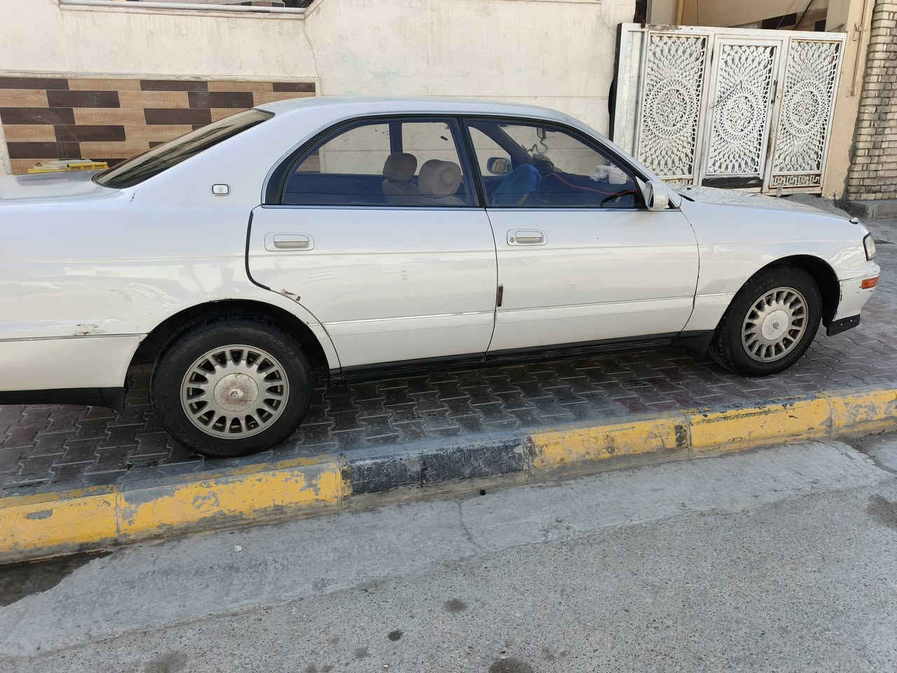 السلام عليكم بطة موديل 92 للبيع
رقم امبار باسمي سنوية لل31
السيارة مكفولة من الگص ونقل جثة والعيب الشرعي
ومكفولة حته من الصبغ
كلها ع البلاد باتري جديد 
صدر جديد السيارة مرتبها ع اخر حبايلة وگف عندي الكمبريسر قبل كم يوم 
السيارة شرط التحويل ما ابيع اذا مو تحويل 
مكان السيارة واسط عزيزية 
*********** بي واتساب 
متوازي ع بيعتها الله شاهد 
السعر 45 وبيها مجال بسيط
