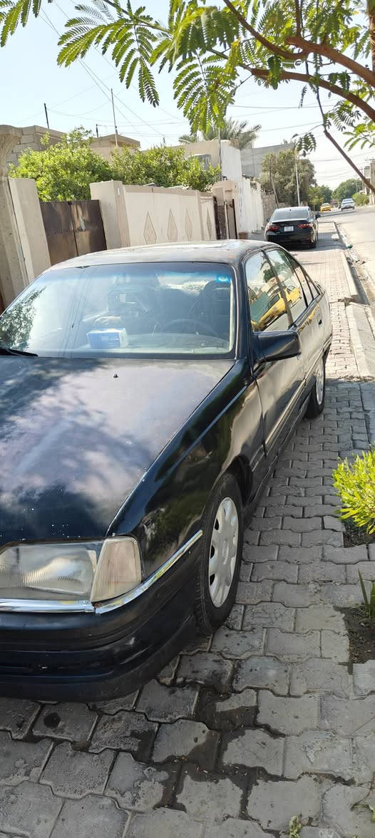 سلام عليكم .اوبل اوميگه للبيع محرك 20
شرط گير ومحرك .موديل 1991.مشروع وطني 
السياره جاهزه .
سعر 18 وبيها مجال .شراي اتصل ***********
