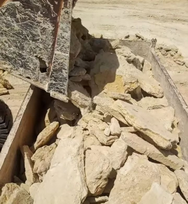 حجر درجه اولى حجر النجف السن الصلب نجهز كافة المحافظات  وأنسب الأسعار ***********

