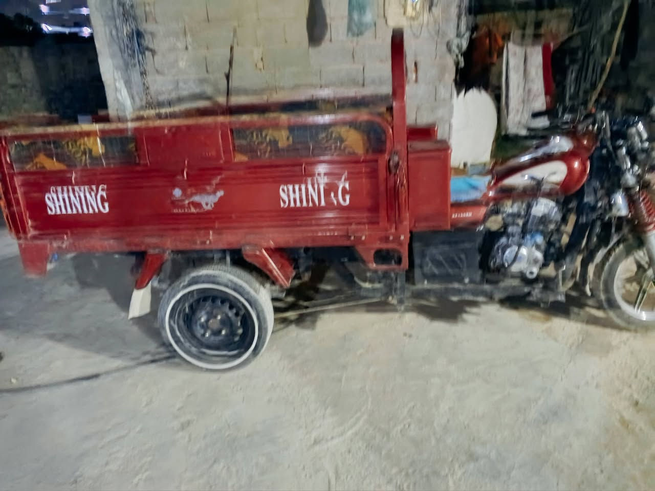 السلام عليكم ستوته جمره للبيع مقفوله ولا غسوليه كهربائيات شغاله سعر مليونين دينار ونص الش.  ***********. ***********
