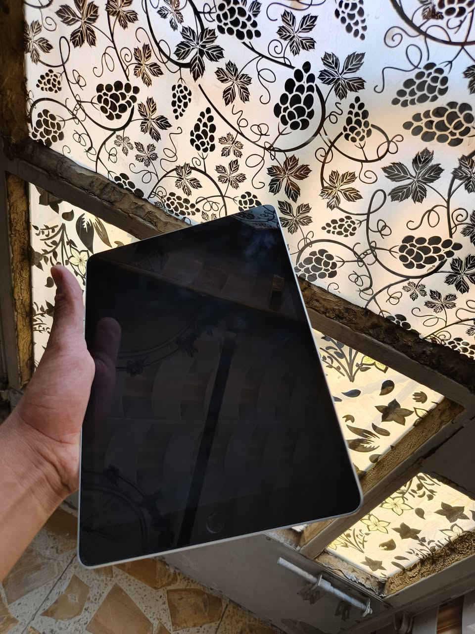 سلام عليكم ايباد ٩ نضيف جهاز ممبدل بي اي شي نضافه  ذاكره 64 ملحقاته وياه من عدا شاحنه مكاني بغداد سعر 250 وبي مجال رقمي ***********
