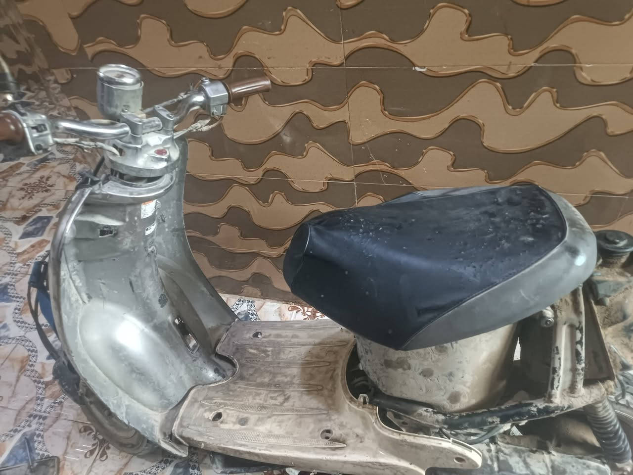 مصريه كوم حديد سعرها 50 شغله ابيع كوم حديد عنواني مدينه اربعميه ***********
