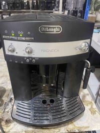 ماكنة قهوة • ديلونجي