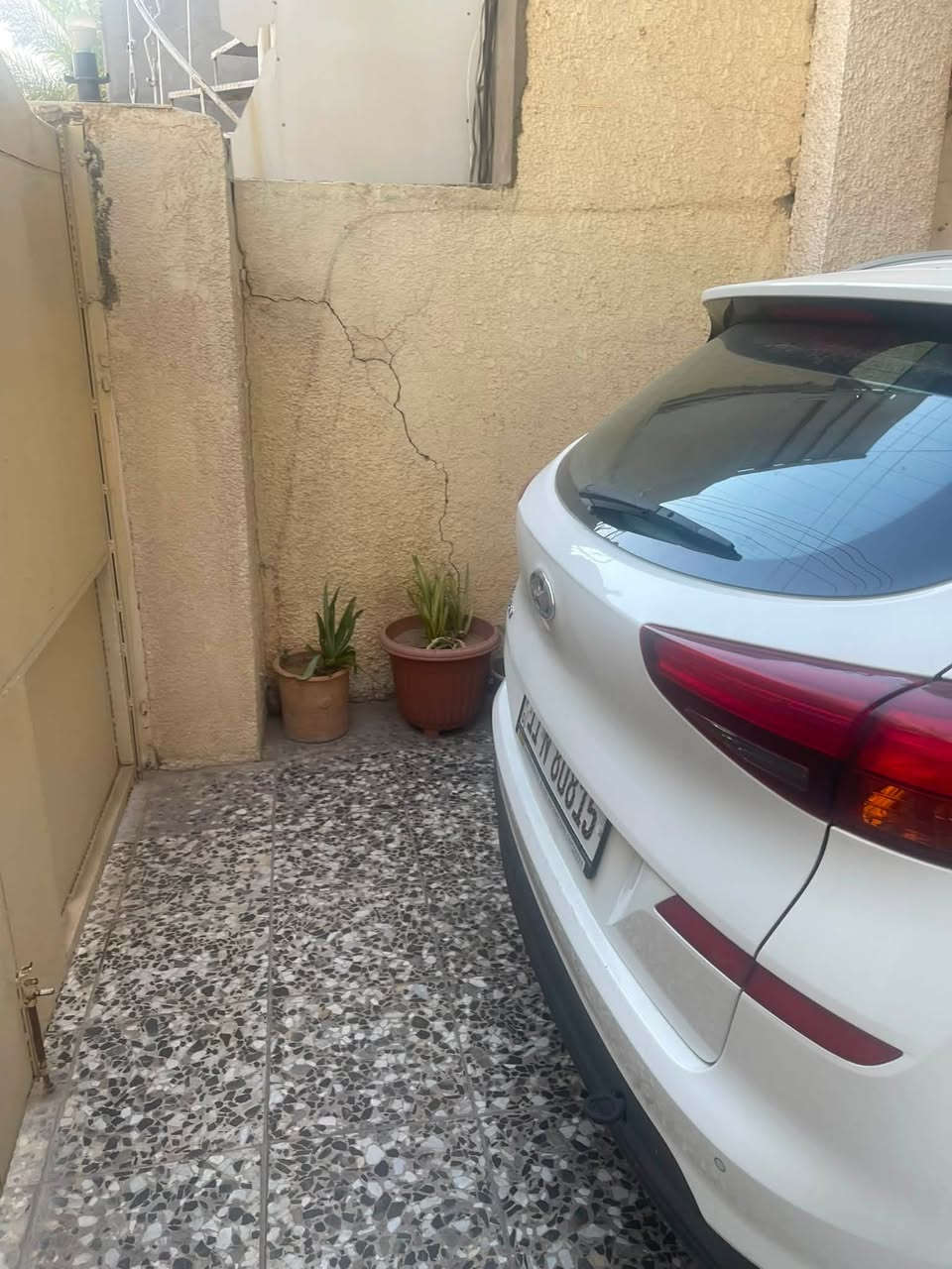 سيارة توسان خليجي موديل٢٠٢٠ كفاله عامه ماعدا بارد بالجنط الخلفيه ابيضّ تحكم ستيرن مري شفط حساسات إماميه وخلفي أشاره بالمرايا تشغيل عن بعد ماشيه ١٢٠كم السعر١٩٥ مكان السياره بغداد الاتصال
***********

