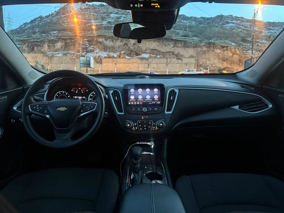 السلام عليكم

ترهم مراوس ويه byd 

ماليبو 2023 LT

مكينة 1500 تيربو

ماشية 23 ألف فقط بعدها بحالة الوكالة

حادثها جداً بسيط بدون دواخل وبدون إيرباك سطحي صبغ بنيد وجاملغ جهة السائق

مواصفاتها:

• بصمة تشغيل وتشغيل عن بعد
• دخول ذكي
• مثبت سرعة
• قيادة شبه ذاتية
• قطعتين تبريد
• مرايا كهربائية مدفأة
• شاشة لمس 8 إنج
• Apple CarPlay
• Android Auto
• USB
• نظام صوت 6 سماعات
• أوامر صوتية
• مقاعد قماش
• تدفئة مقاعد
• مقعد السائق كهربائي
• مسند يد خلفي
• كاميرا خلفية
• سايد بريك بصمة
• تحذير الاصطدام الأمامي
• المحافظة على المسار
• تنبيه الخروج عن المسار
• الضوء العالي أوتوماتيكي
• إضاءة نهارية LED
• مرايا مدفأة
• نظام ستارت أند ستوب
• ويل حجم 18

رقم دهوك تحويل أو وكالة جاهز

المكان: بغداد

للتواصل رقمي بي واتساب 
***********
