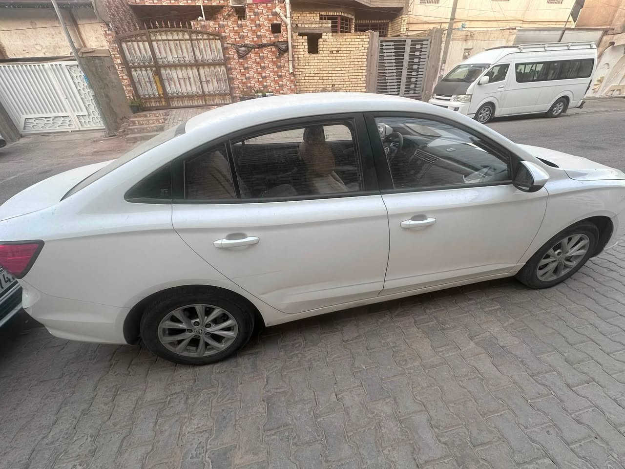 MG 5 موديل 2024 🇨🇳
🔹 فئة STD / ستاندر
🔹 ماشية 52,979 كم
🔹 اللون أبيض
🔹 السيارة استخدام شخصي
🔹 محرك 1500cc
🔹 السيارة نظيفة وتفحص بأي مكان
💰 السعر: 14 مليون قابل للتفاوض بالمعقول.

📍 الموقع: النجف 
واتساب :***********
