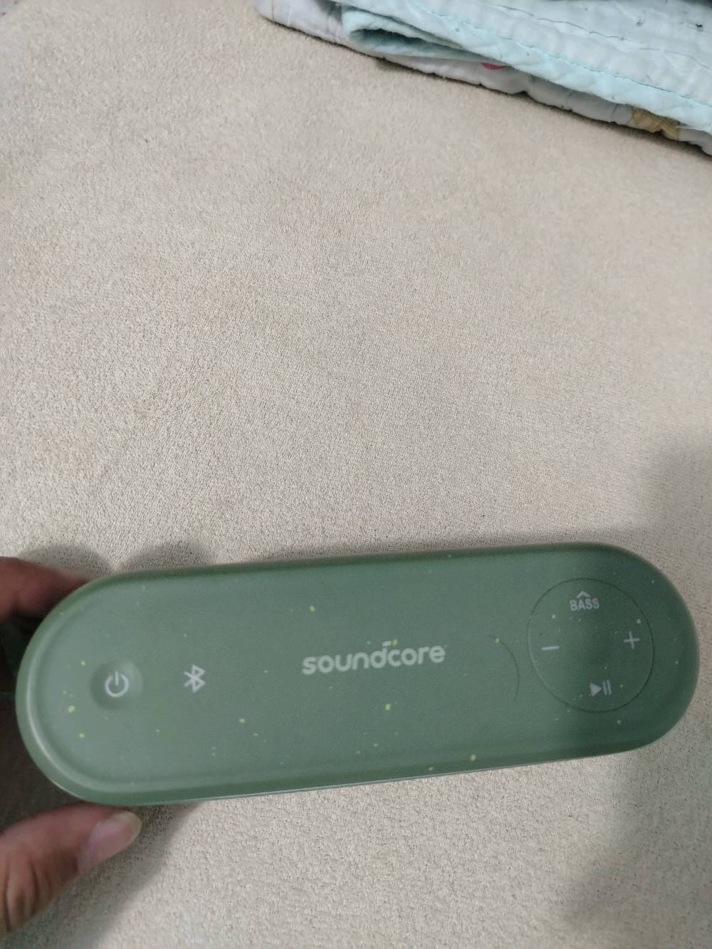 للبيع ماركه أصلي معروفه بادائها وتصميمها وصوتها العالي جدا مواصفاته بالوصف Soundcore Motion 100


🔥 للبيع — Soundcore Motion 100 🔥

سبيكر مرتب وأصلي من Anker، حجمه عملي وصوته قوي وواضح جدًا 🎶🔊
مناسب للبيت، الطلعات، السفر وحتى الاستخدام اليومي.

✅ صوت Stereo قوي ونقي
✅ قدرة 20W
✅ Bluetooth 5.3
✅ بطارية توصل لحد 12 ساعة 🔋
✅ مقاوم للماء IPX7 💦
✅ يدعم ربط سماعتين سوا
✅ بي حزام للحمل وسهل تاخذه وياك
✅ اللون أخضر وشكله أنيق جدًا 💚

📸 الحالة مثل ما مبينة بالصور، والسبيكر نظيف.

📍 المكان: بغداد مشتل 
📩 للجادين فقط، مراسلة خاص.

⚡️ سبيكر عملي وصوته يفاجئك بحجمه، واللي يعرف Soundcore يعرف جودته.