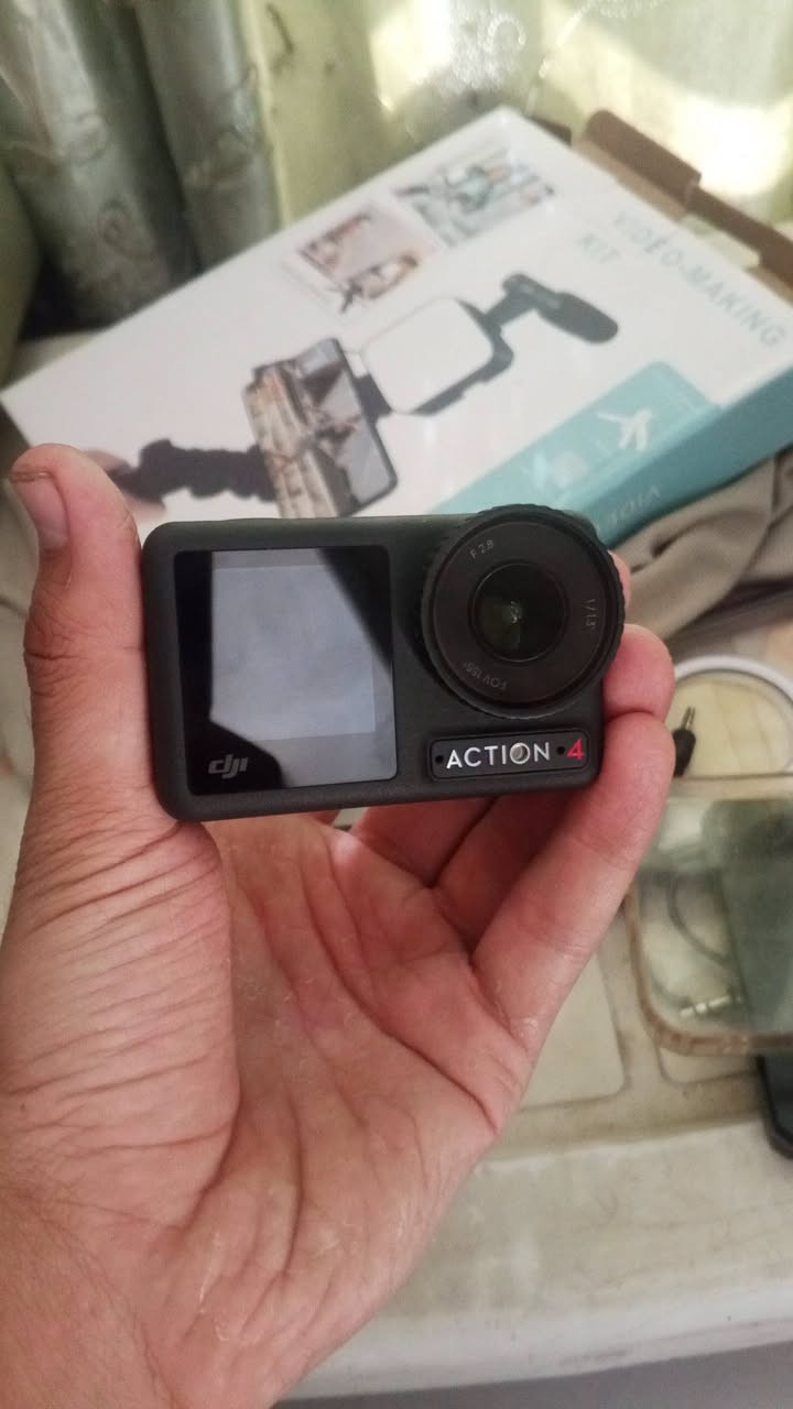 DJI Action 4 • نظيفة ١٠٠٪ • مقاوم ماء ١٦م