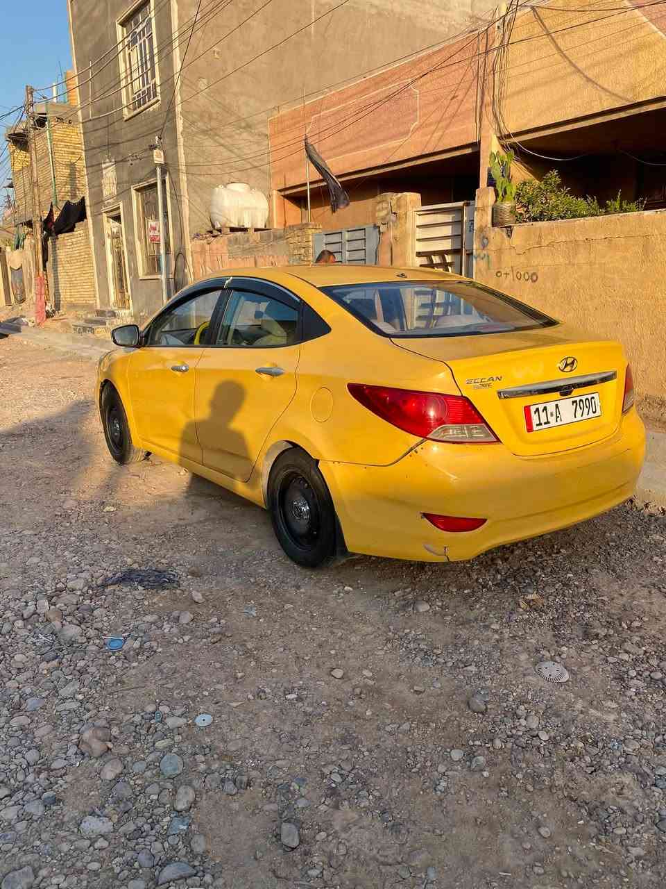 سلام عليكم اكسنت خليجي موديل 2015  مكينه 1600 بيها الجاملغ الخلفي  السياره جاهزه تبريد ثلج صدر امامي خلفي تخم تاير رقم بغداد مصفره هيئه وغرامه تحويل ثاني يوم السعر 75 وبيها مجال *********** بغداد الرصافه
