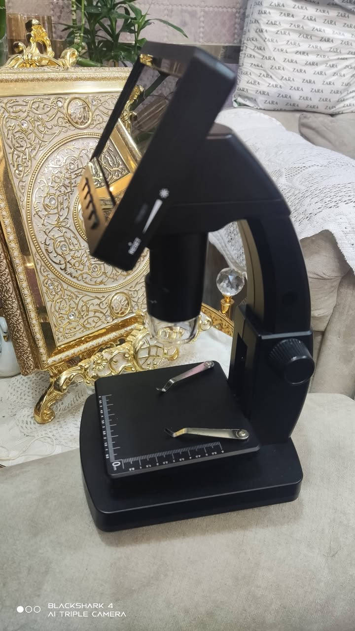بلاك شارك ٤ • كاميرا ثلاثية • ذكاء اصطناعي