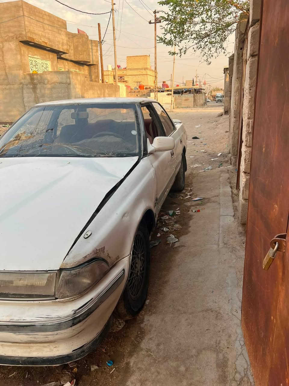 سلام عليكم اخوان سياره مارك كصيف لبيع
المكينه ونجي v6 رقم بصره اصوليات كامله 
راعي السياره موجود من أهل البصرة 
السعر ٢٥ وبيهة مجال لشراي (رجائن المو شراي لا يتعبني )رقم الهاتف ***********متواجد واساب ونتصال
