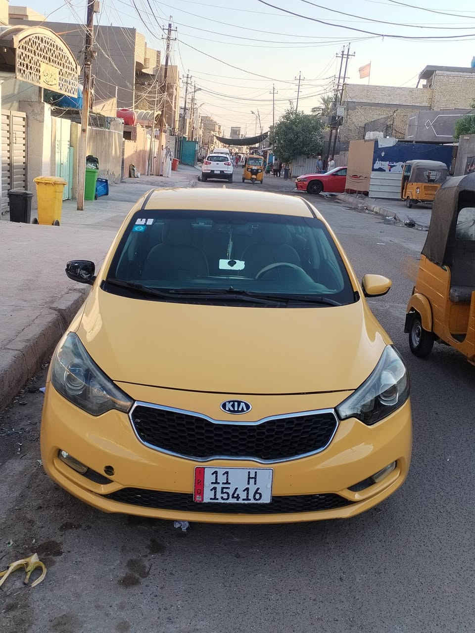 شباب فورتي ١٥
وارد امريكي بنيد فقط
السياره اليبل واحد عده البنيد
صبغه جديده
 مكينه ١٨٠٠دوش  وكير عل فحص
السعر ٩٣ بيها مجال حق الجيه
       خابر وتدلل *********** @
