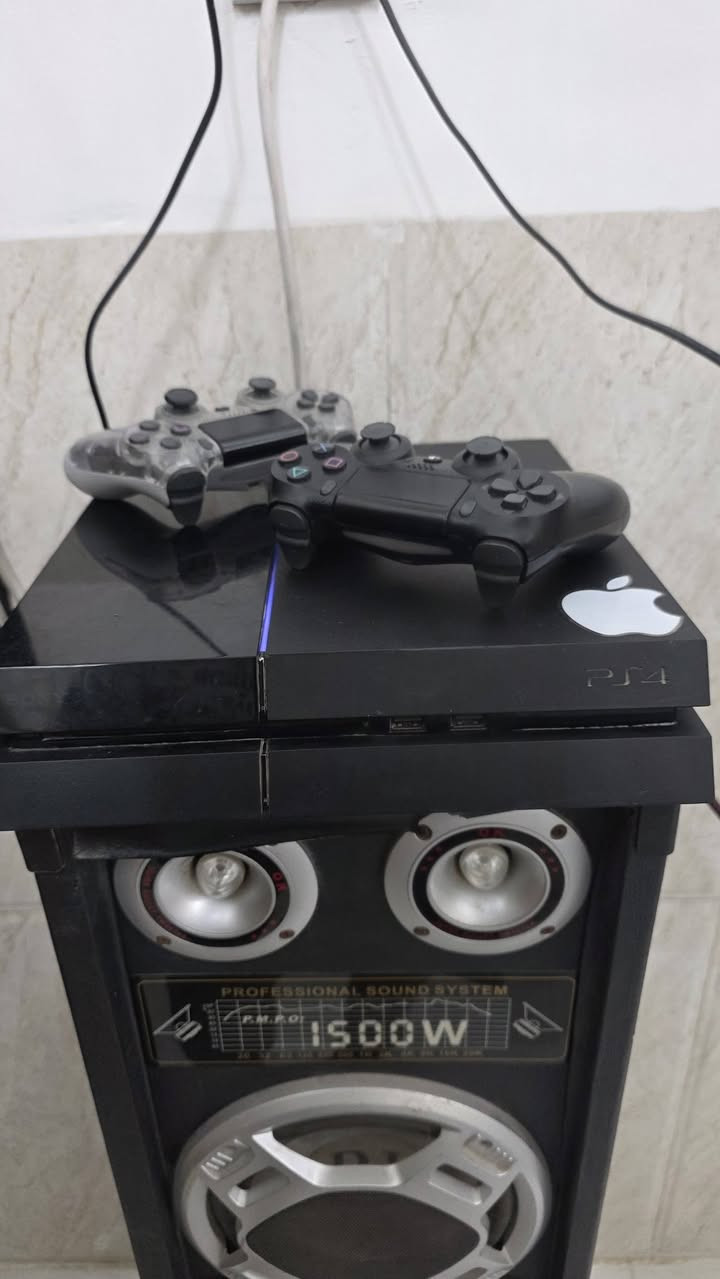 سلام عليكم ابلي فور فات مامهكر نضيف على ايدي ويا ثنين جوستك وقرص gta  العنوان العبيدي او الامين سعر ٢٠٠ / رقمي ***********

