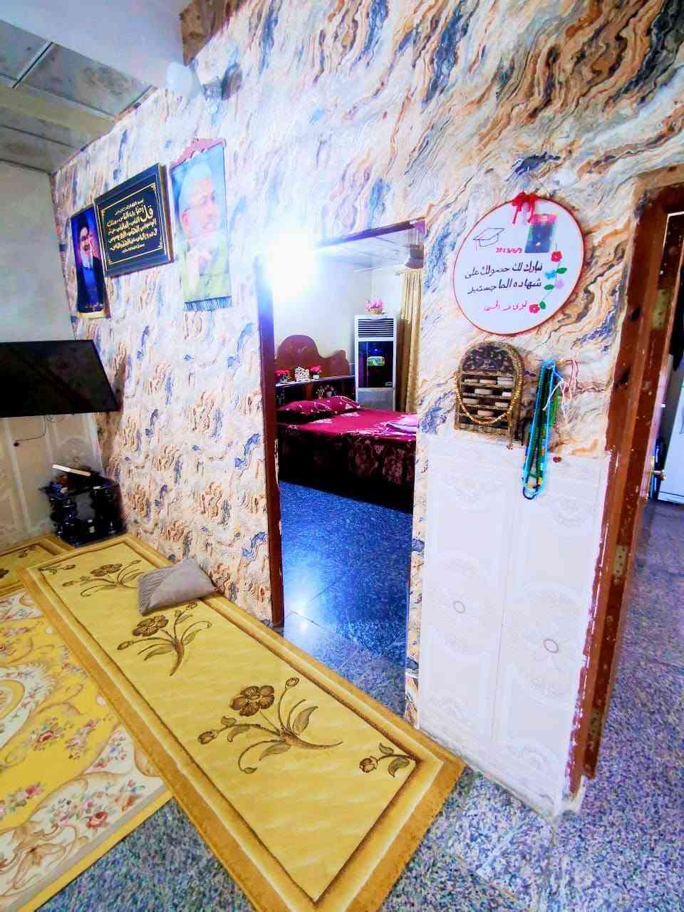 💢دار للبيع حي المعلمين #عرض_يجنن_وبلاش
💢 المساحة 150 متر🏛🌴🏛
💢طابقين🏦🖥🏦
💢بناء قديم كونكريت💥
💢ط1 غرفة واستقبال ومطبخ وصحيات وحمام🌴🍑🌴
💢ط2 ثلاث غرف وصحيات وحمام🏦🖥🏦
💢الواجهة 7ونص💥🌴💥
💢نزال 20🌲
💢حي المعلمين
💢خلف مدرسة البصرة🌳🌲🌳

💢السعر 210 وبيه مجال للشراي......🌳🌲🌳
ــــــــــــــــــــــــــــــــــــــــــــــــــــــــــــــــــــ
 ‏#للاستفار....... او لعرض عقارك......      🏛🖥🏛
‏
‏***********☎️***********☎️
‏
‏💢لمتابعةاحدث  العروض وافضلها انظم لقناتنا على الواتساب بالضغط على الرابط ادناه 👇 https://chat.whatsapp.com/JA9f5bBFuLKFBj2zfh4xL0?s=sh&p=a&ilr=0&amv=0
‏
