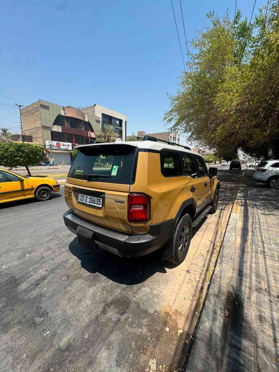 السلام عليكم
برادو 2024 ادفنجر اعلى مواصفات تو كلر 

 مكفوله من بارد من صبغ من تعديل بيه مكانين شخط

ماشيه 47000

الاستفسار ***********
