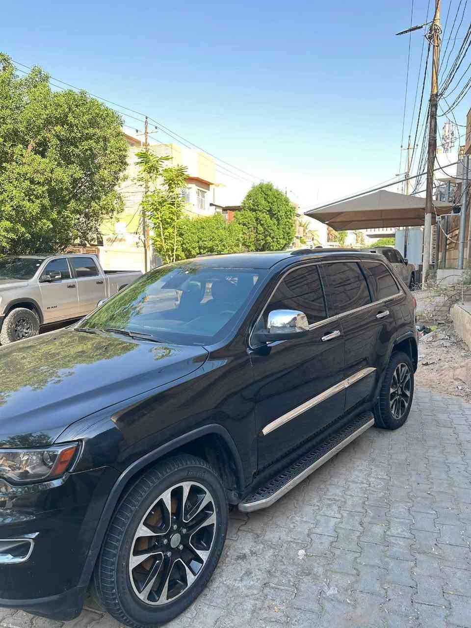 السلام عليكم سياره للبيع جيب لاريدو موديل ١٧ السياره كفاله عامه من الداخل والضربه ما عدا الصبغ الصبغ عام ابيع عل السونار كير ومكينه كفاله تخم تاير جديد
ويل كب جديد
 مكاني في كربلاء
 السعر ١٣٠
الاتصال عل الرقم
 ***********
***********

السلام عليكم سياره للبيع جيب لاريدو موديل ١٧ السياره كفاله عامه من الداخل والضربه ما عدا الصبغ الصبغ عام ابيع عل السونار كير ومكينه كفاله تخم تاير جديد
