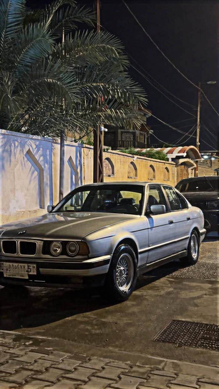 سلام عليكم مرحبا شباب
عيوني بيئم 525i اصل السياره كفاله من الحادث 

السياره بيه صاروخ جديد كير ومكينه 

كهربائيات كلها شغاله فول مواصفات موديل 91

راعيها بغداد سنويه ول هويه مالت الولد عندي السياره خير من الله لا تسريب لا نقوصات من عدى التبريد والتنته اني لاغيها 

ولحسين لو ما مضايق ما اعرضه لئن السيارن بيدي عمرته 

وكله درجه اولى تجي وتشوف بعينك وتعميرن ابغداد مو بلبصره 

مكاني البصره الحكيميه ***********

بي واتساب وبي عادي الف هلا بيكم وخادمكم
