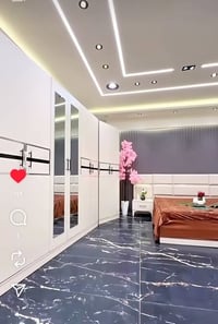 غرفه كبيره لبيع تركية ستخدام نضيف جديده   سعرها مناسب 650الف 077622476...