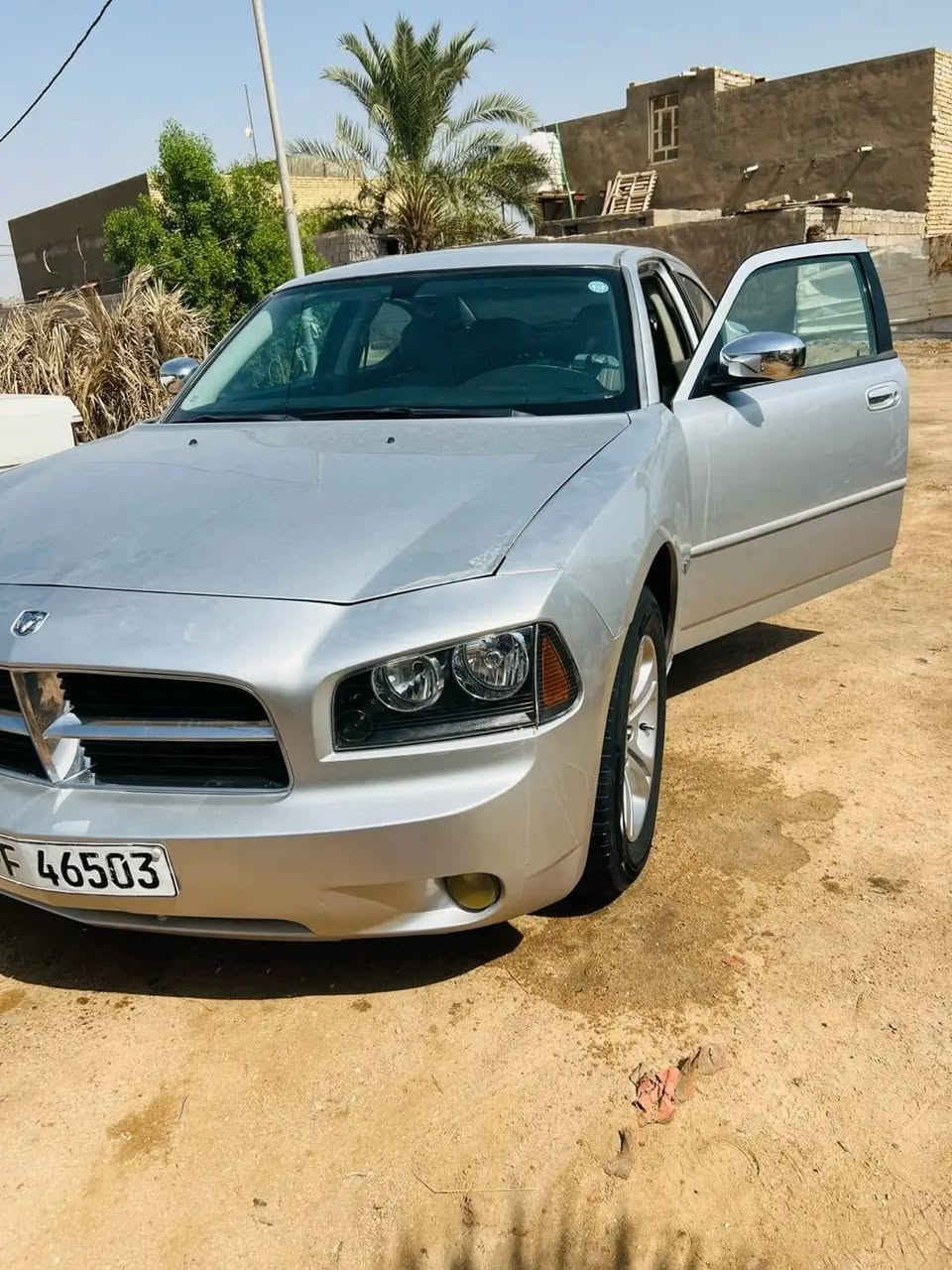 دودج تشارجر • مستعجل • واتساب