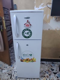 ثلاجه اخو الجديد نضيفه وتبريدها كلش زين شركة eco السعر 170 رقم الهاتف ...