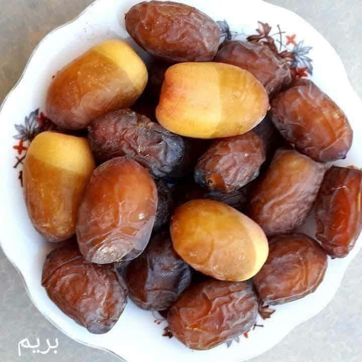 السلام عليكم يوجد لدينا جميع انواع بطينتهن بريم وتوصيل الكافت المحافظات ***********

نص مكتوب في الصور:
- بريم