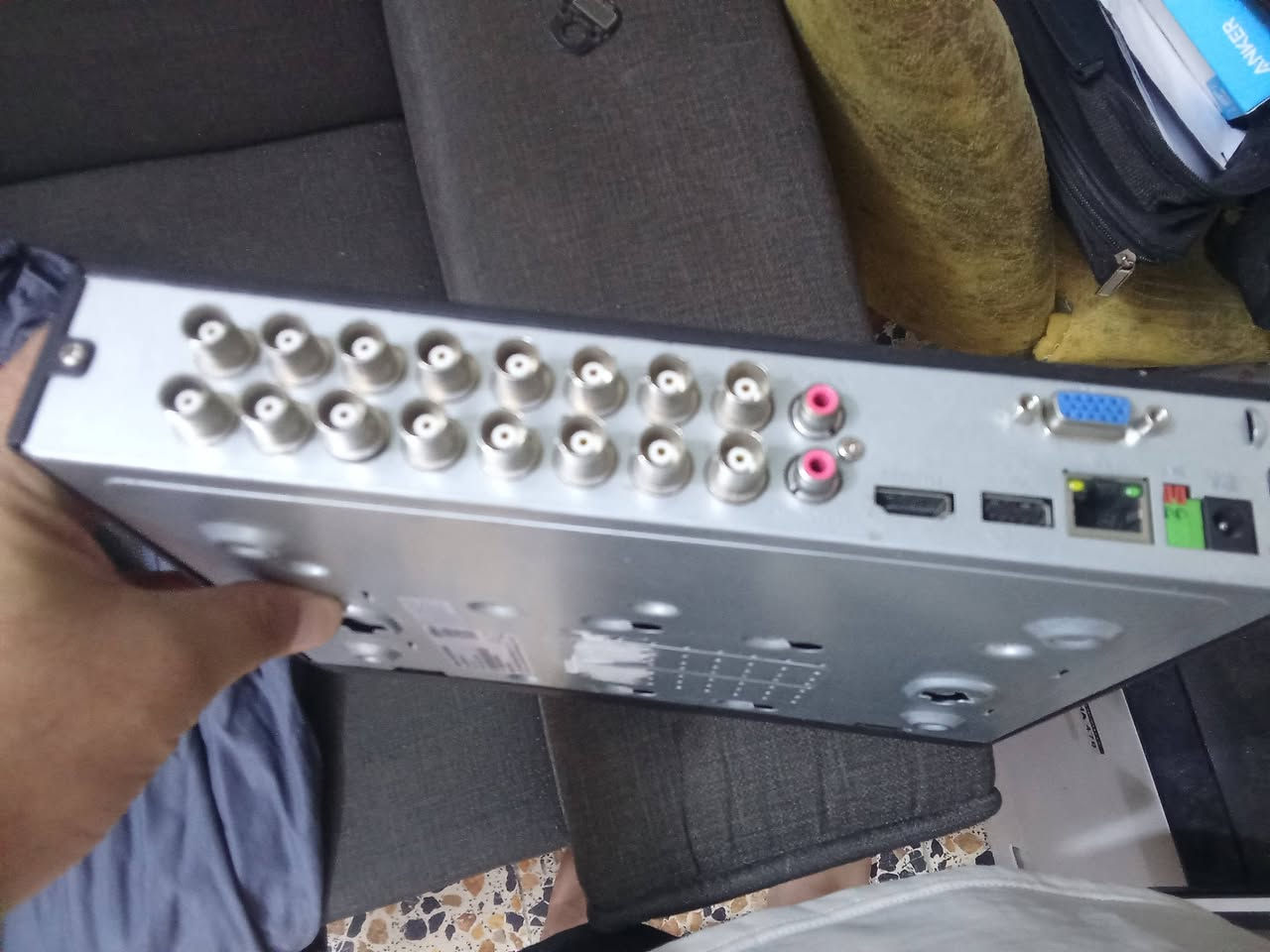 اكس في ار عدد /٤ ويو بي اس عدد /٣
المكان بغداد حي العامل ***********
