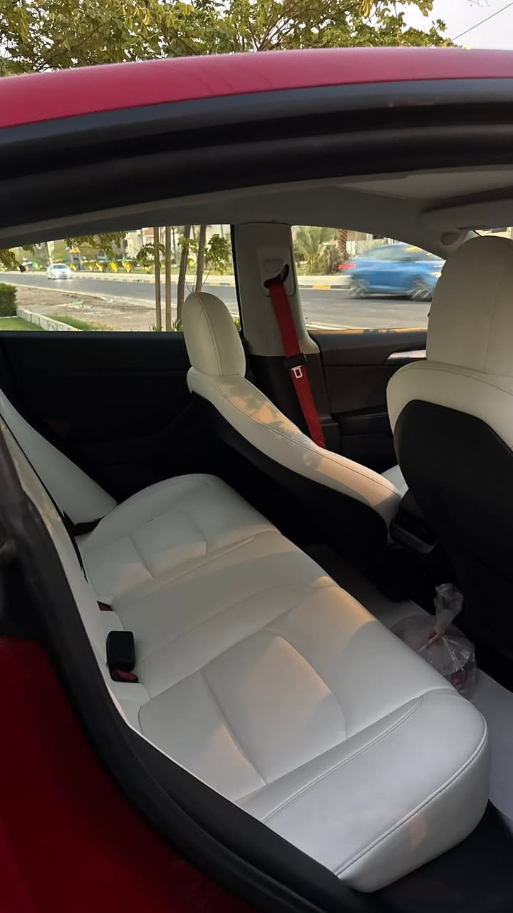 السلام عليكم حبايب
للبيع… 
Model 3 سنكل
ماشيه 44,000km
اون لاين اخر تحديث
حادثها جاملغ السايق والبنيد مبدلات ومصبوغات
بدون لغود بدون شواصي
مكان السياره بغداد العامريه *********** واتساب 
165 وبيها مجال
