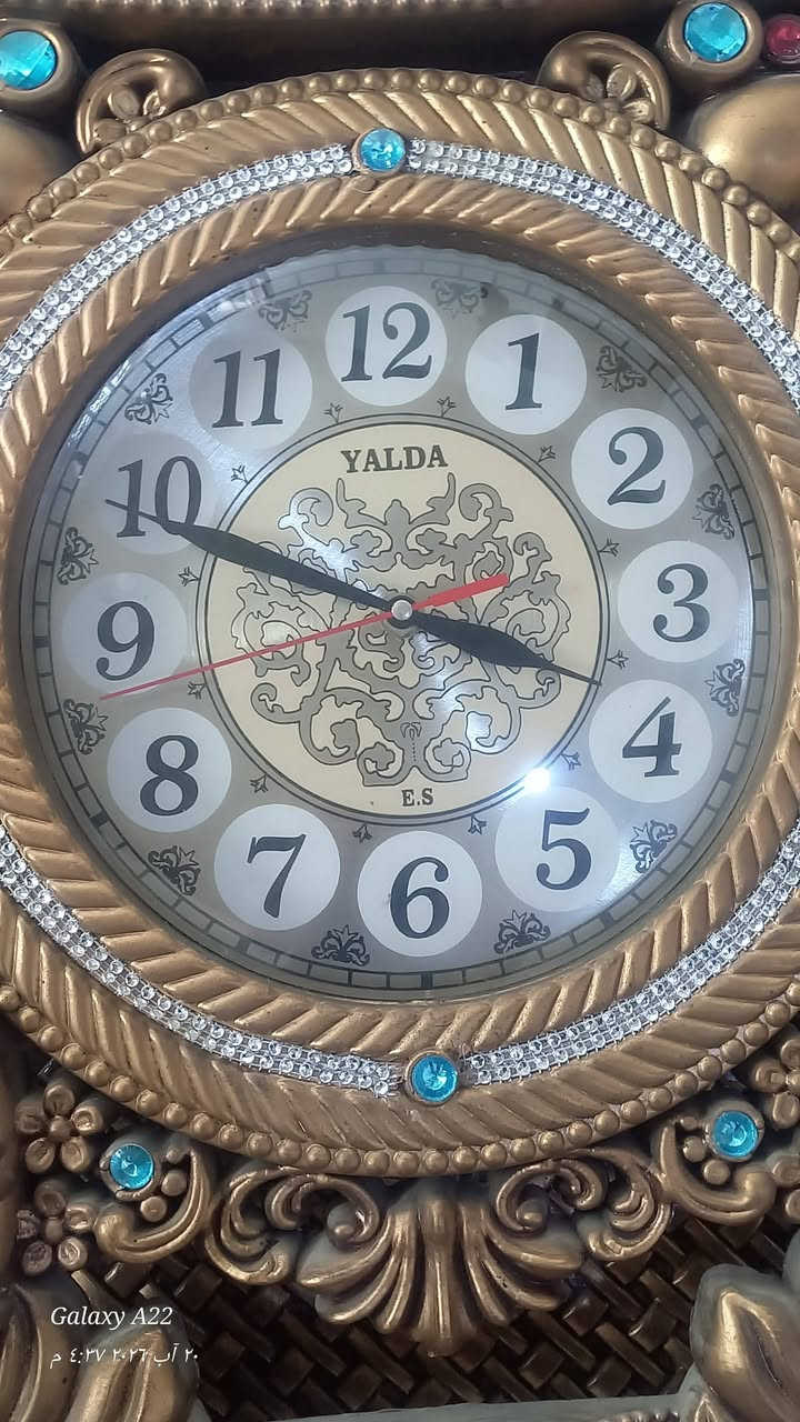 ساعة للبيع مستعمل شغالة كلشي مابيها
سعر 20 وبي مجال العنوان البصرة للتواصل واتس ***********
