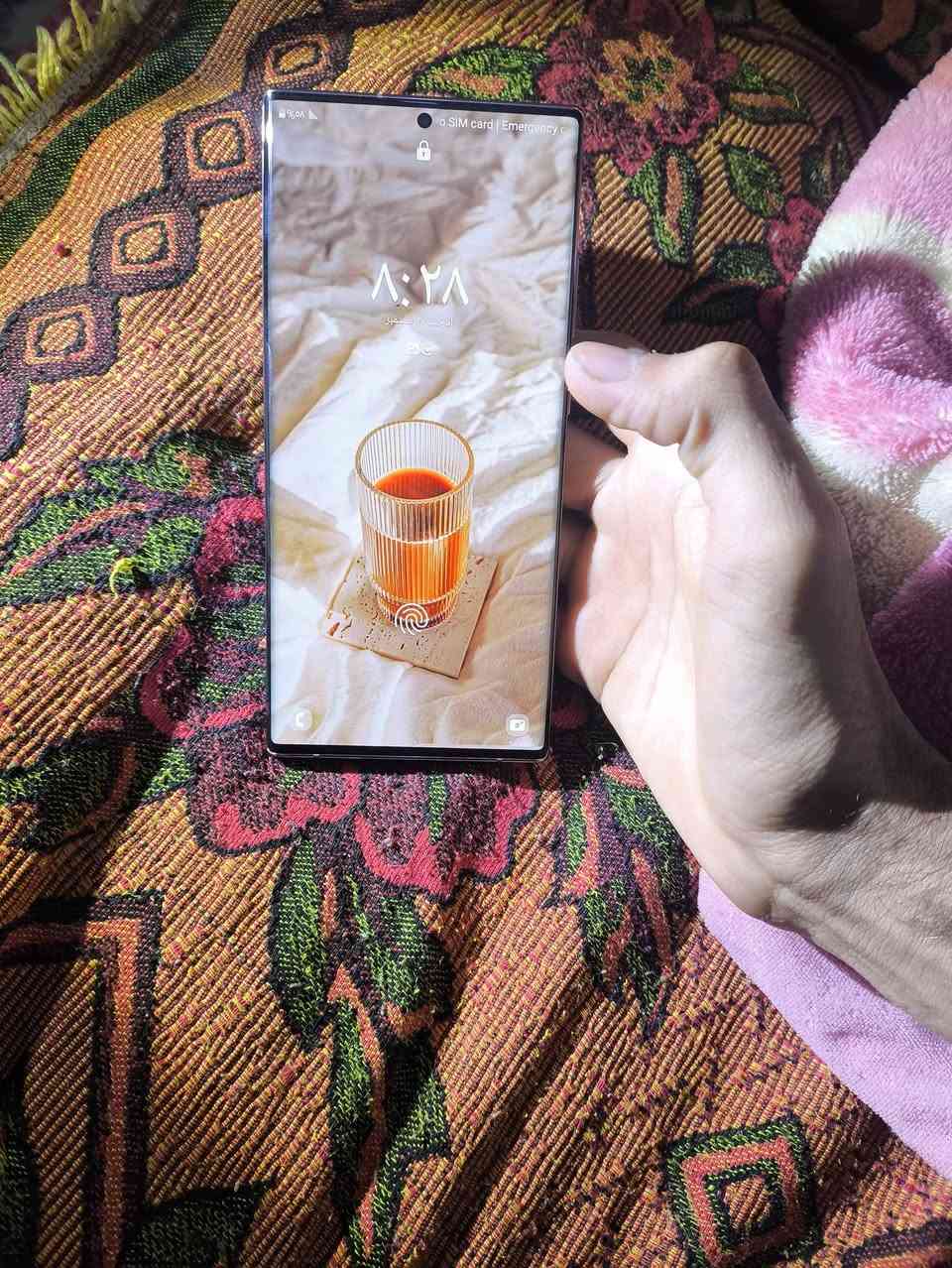 السلام عليكم جهاز نوت 20 الترا جهاز جديد وما مفتوح فقط الكاميرا الاماميه ما تشتغل خلفيه تشتغل وكل شيء ما بيها واضحه ذاكره 128 امريكي   مكان البصره الهارثه السعر 300 وبه مجال‏‪***********‬‏
