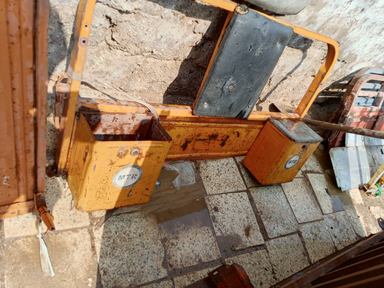 بصرة ابو الخصيب • قرب سوك شراي • قطع غيار