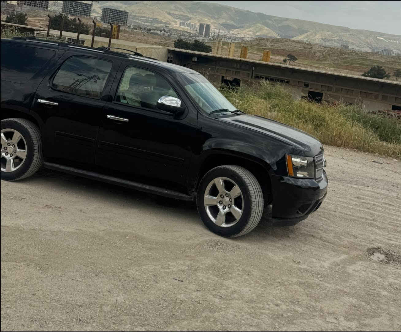 تاهو وارد كندي بدون حادث
فقط بيع 
مواصفات LT 
اتحده كل تاهوات بهاي نضافه بهاذا مديل
.مديل 2010
.3شاشات كاربلي
.تحكمات ستيرن مثبت سرعه
v8 5.30 
‏.ويل شادله  2020 
.كامره خلفيه
. مانع أنزلاق
.منضومة زنون 400$
ملاحظه غرفة سياره مشتغليه شغل مال 2020 

كير مكينه بلاد شرط سياره متعوب عليه اهوي جديده كلش بل واقع احلى من صوره 
قبل سبوع تخم تايرات مبدل

سياره مشروع وطني رقم بغداد وين متحب حول بس شراي يتصل 
رقم تلفون *********** وتس
