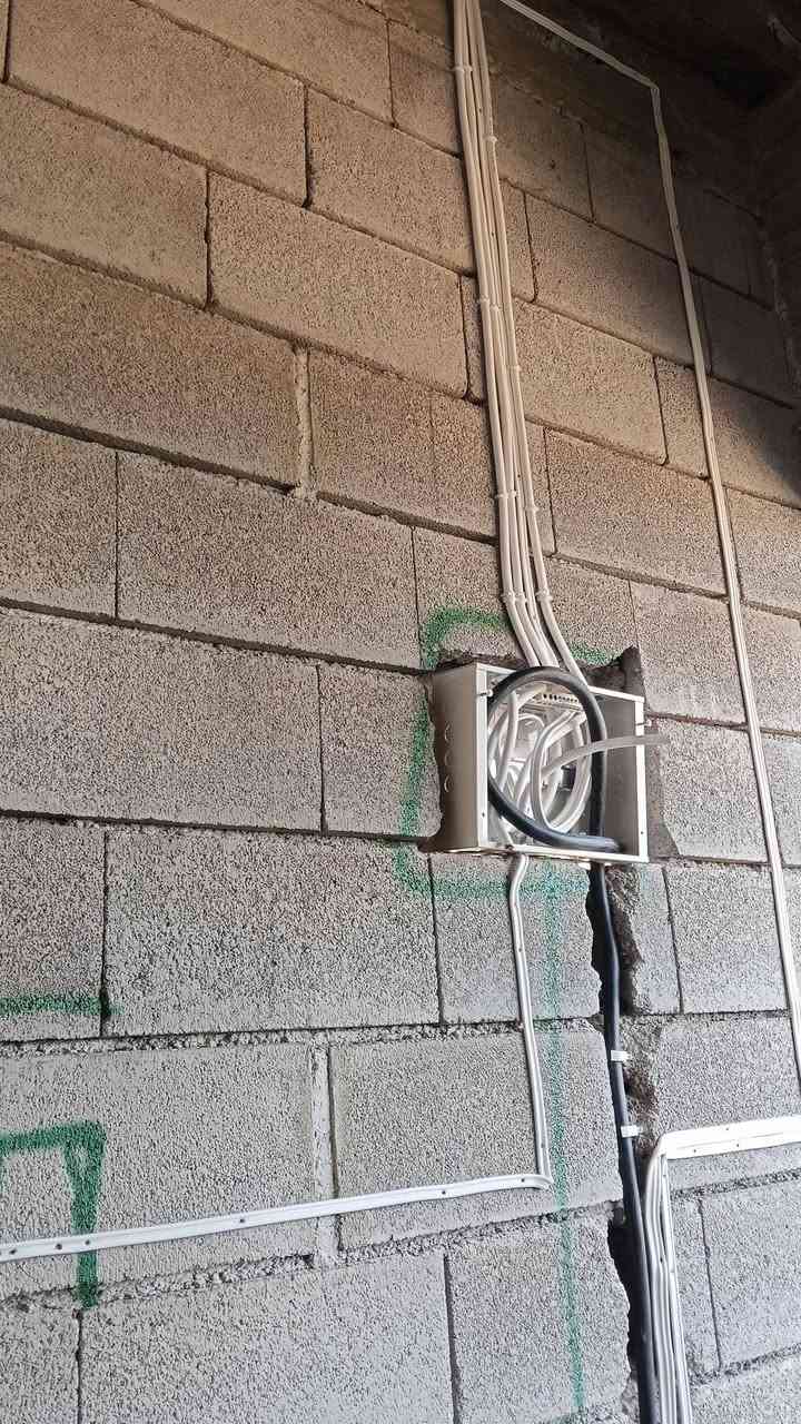 كهربائي منازل👷‍♂️أسعار مناسبه
تأسيس وتنفيذ جميع الأعمال الكهربائية ⚡

تأسيس كهرباء المنازل والشقق والمحالات ✅

1 _ توزيع نقاط الإنارة 💡

2 _ توزيع البرايز 🔌

3 _ توزيع المكيفات ❄️

5 _ توزيع نقاط الستلايت 📡

6 _ توزيع نقاط السخانات 🚿

7 - توزيع الكاميرات 📷

اي استفسار الرجاء التواصل ع الرقم***********

      

العنوان الموصل ***********
