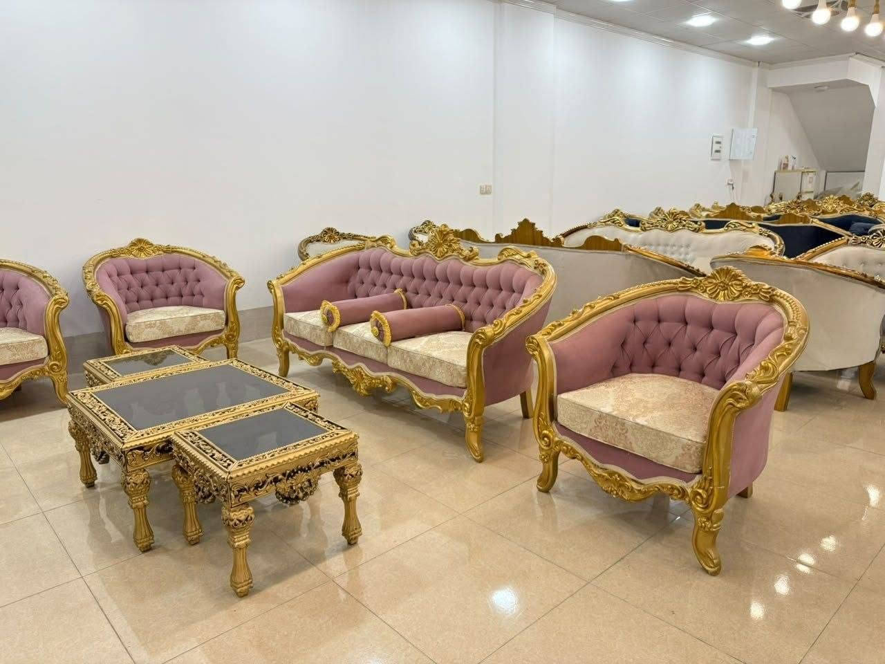 تخم 10 مقاعد 
موديل خلقه
مصنوع من خشب الجوز 
قماش مقدف
صبغ حراري 
السعر مليون و500 الف
