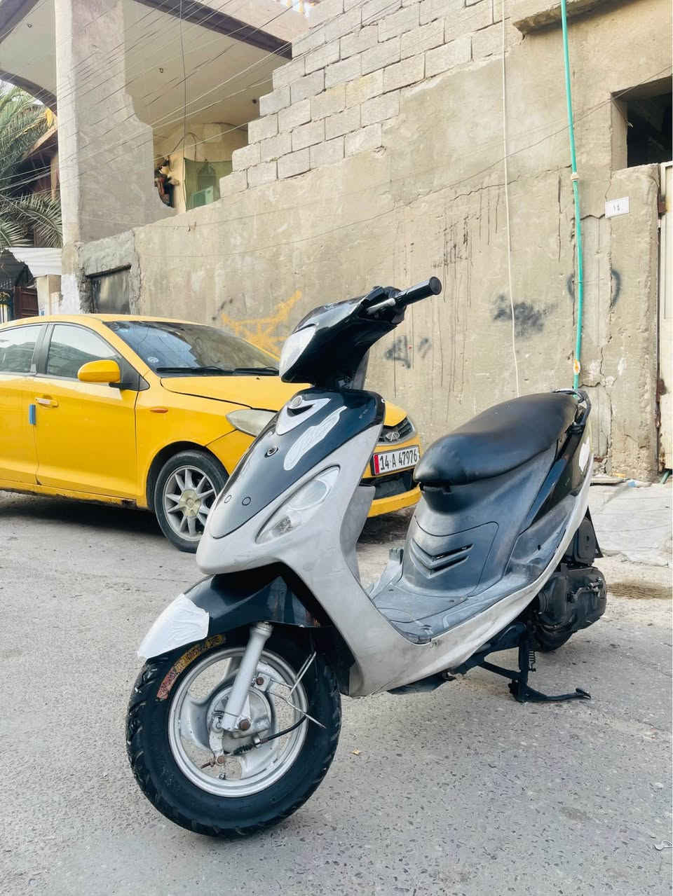 ماكس قجمه دراجه حلوه وكامله كهربائيات كلها شغاله منطول للطول ما ناقصها شي ابدد سلف هندر اشاير كلشي شغال كفرات اصليه بس مو مختمه والسواد مختم ويه المكينه هوه والشاير  بوشه49 مفتوحه الدراجه بس بوشه اصليه رايدها575 وبيها مجال مكاني البصره القديمه رقمي*********** البصرة, العراق
