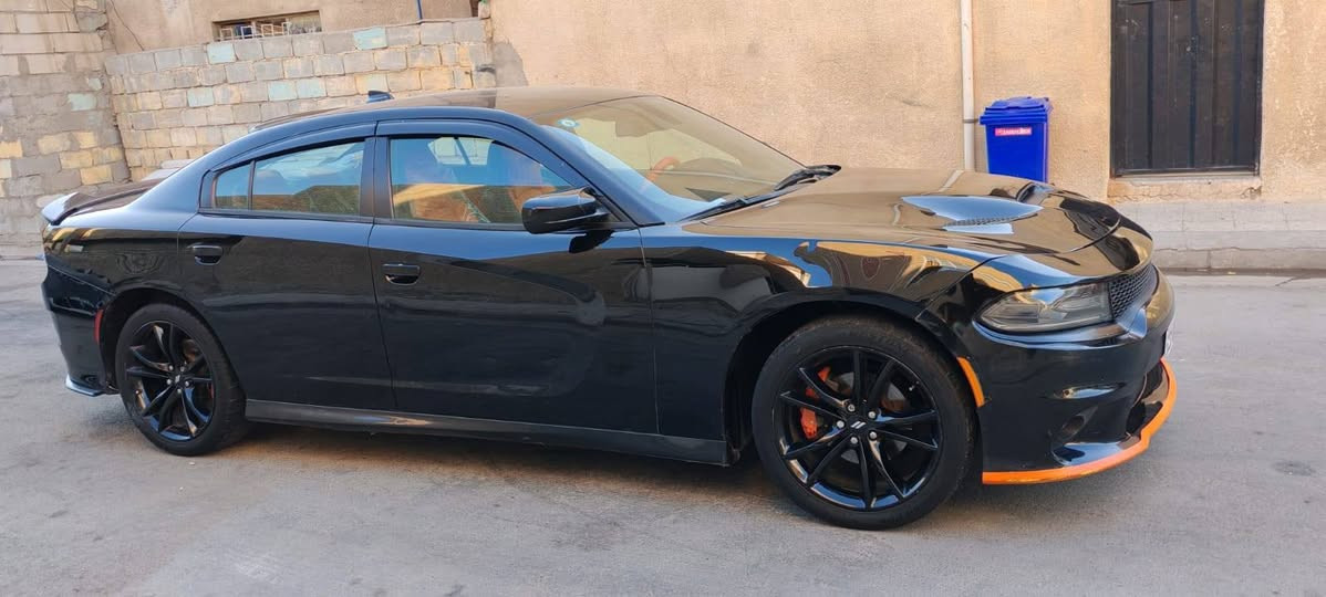 السلام عليكم
للبيع فقط جارجر 2018 SXT بغداد بأسمي
 بدون ايرباك بابين صبغ وجاملغ امامي  وبنيد محدث جهه السائق صور الضرر  والسونار داخل المنشور داخلها جلد برتقالي سستم كامل(( ملاحظه)) محرك مبدل كازكيت
ماشيه 150 مايل جاهزه بدون اي نواقص شرط الفحص والتحويل
السعر 165$  وبيها مجال 
مكاني بغداد
*********** 
*********** بغداد, العراق
