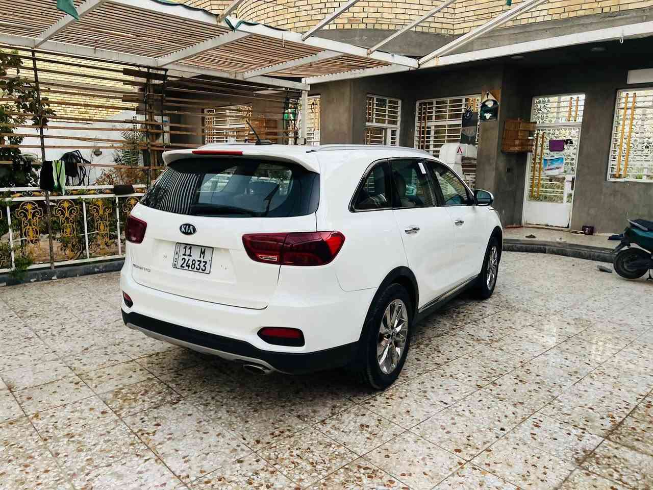 سلام عليكم للبيع كيه سورنتو 2019خليجي رقم بغداد انكليزي بسمي اخوان سياره فول مواصفات اعله فئه 6سلندر اخوان سياره بيهه تجيه خفيفه +مصبوغه حزام بدون دواخل كير مكينه شواصي لغود ايرباكات مكفوله مكان السياره بغداد السعر 158$ الاستفسار ***********
