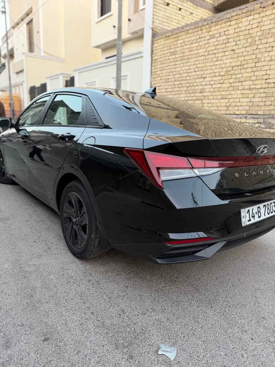 السلام عليكم سياره النترا لون اسود 2023 ماشيه 93الف 
وارد امريكي حادثه جهة الأيمن جاملغ مبدل ومصبوغ ولبنيد مصبوغ فقط سيارة معوقين ولمعوق جاهز للوكاله فول مواصفات ماعدا لفتحه تحكمات رادار جانبي وأمامي والمواصفات المعروفه 
سياره نضيفه بعد احله من صور تجي وتشوفه بعينك سعر لسياره 140ورقه وبيها مجال *********** البصرة, العراق
