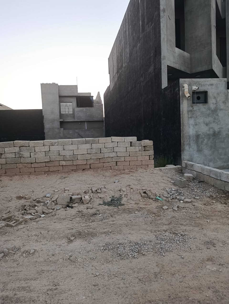 قطعه ارض للبيع زراعي 150 متر واجه 7.5 وعمق 20 شركة طارق السعر 22مليون وبه مجال قليل رقم ***********
