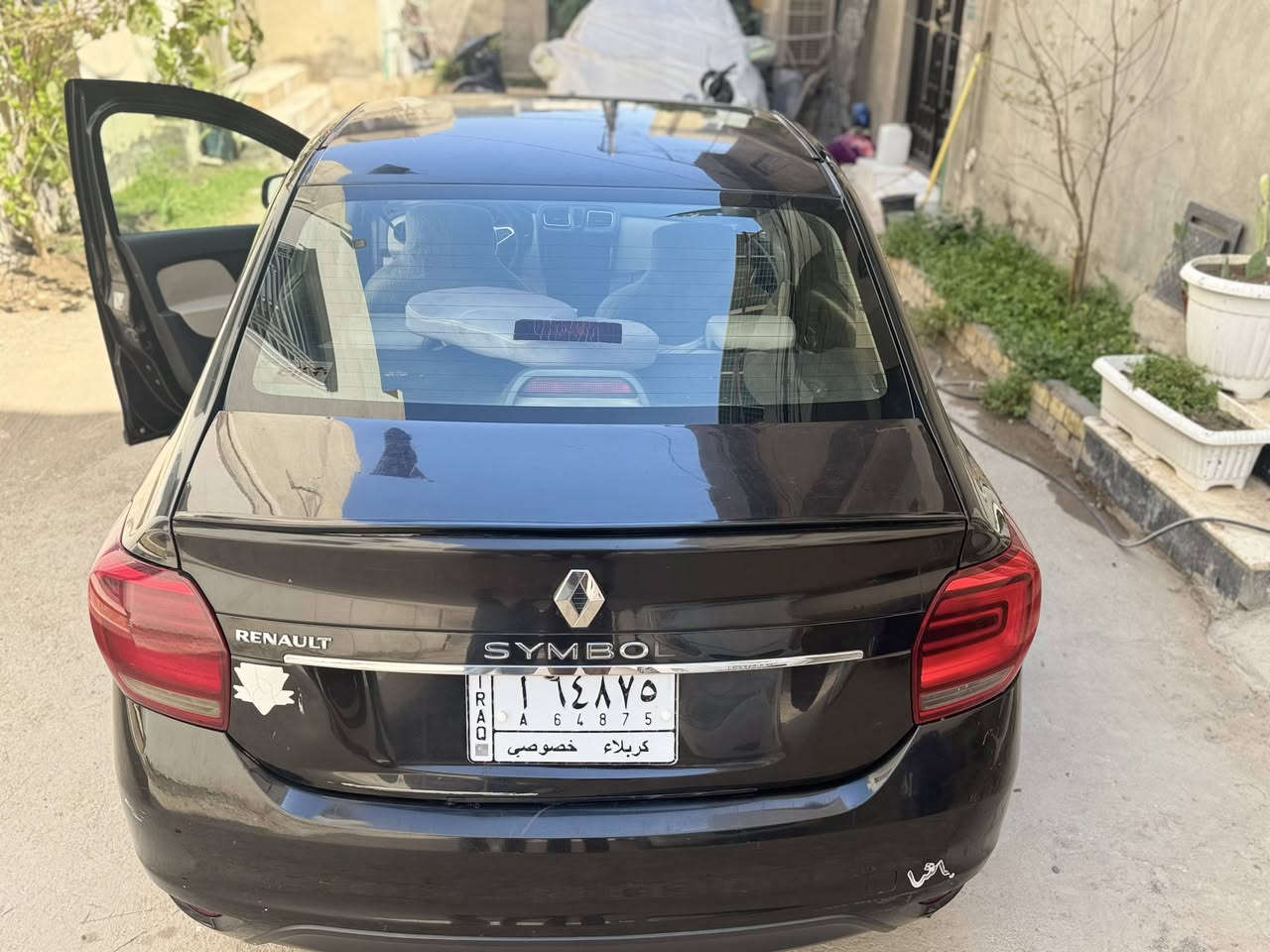 رينو سيمبل 2019
حره بيها صبغ بالجاملغ الامامي وشويه بالباب 
محرك 1600 لا تبخير ولا تنقيص 
تبريد شغال 
السعر 65 وبيها مجال قليل 
رقمي ***********
