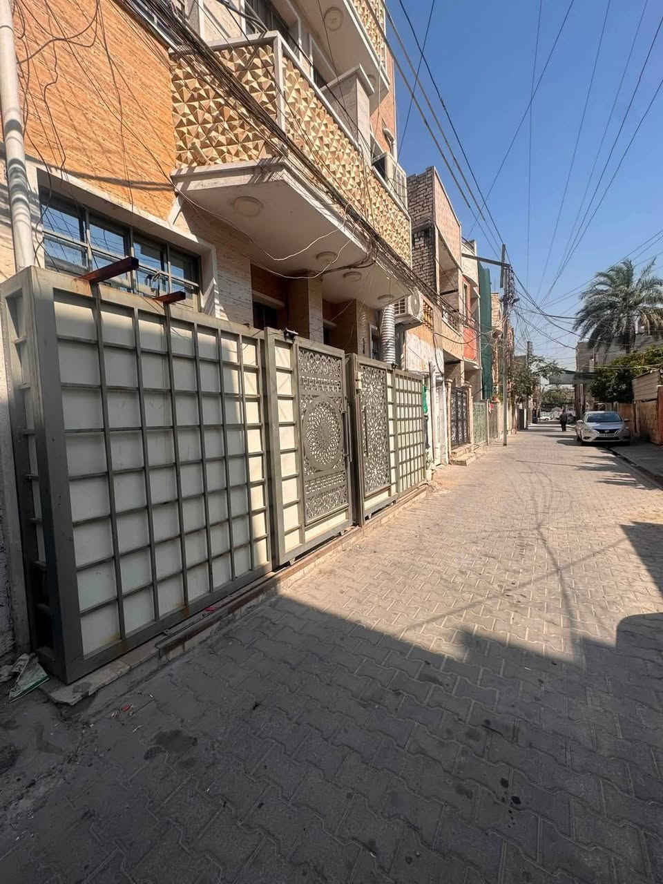 للبيع للبيع
مشتمل للبيع ٣٠ متر واجها ٣ ونزال ١٠ 

مشتمل مسلح يحتوي على صاله ومطبخ وحمام مرافق منور 

وغرفتين نوم وحده جبيره وحده صغير 

مع مخزن بلطابق ثالث 

شارع نافذ

عنوان حي سومر شارع المدارس شارع كوفي مزاجي 

***********
