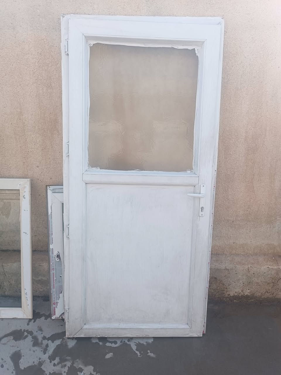 باب وثلاث شبابيك أخو الجديد
السعر 150 الرقم ***********
